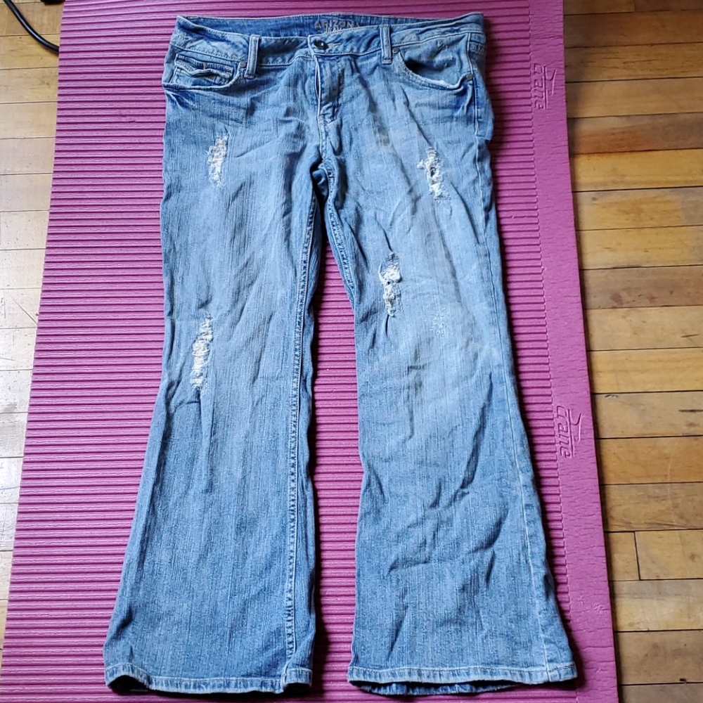 Arizona flare or boot cut leg jeans 11 SHORT